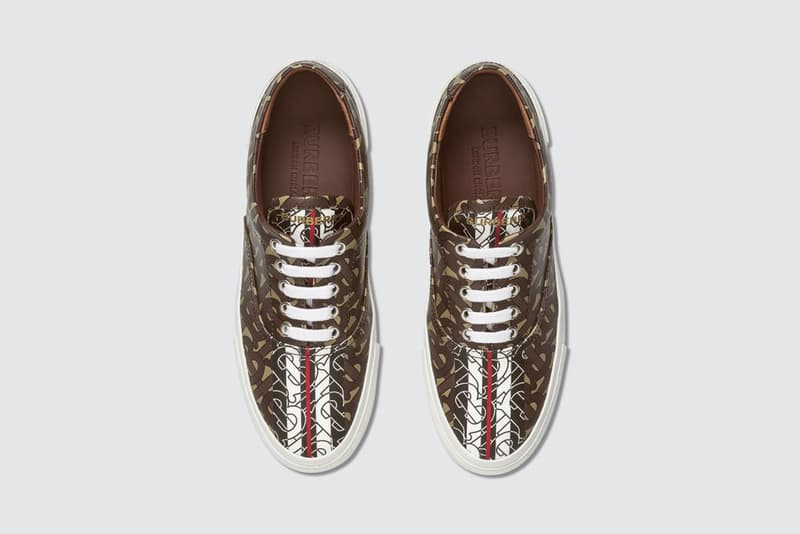 バーバリー Burberry より新モノグラムを全面に落とし込んだスニーカーが登場