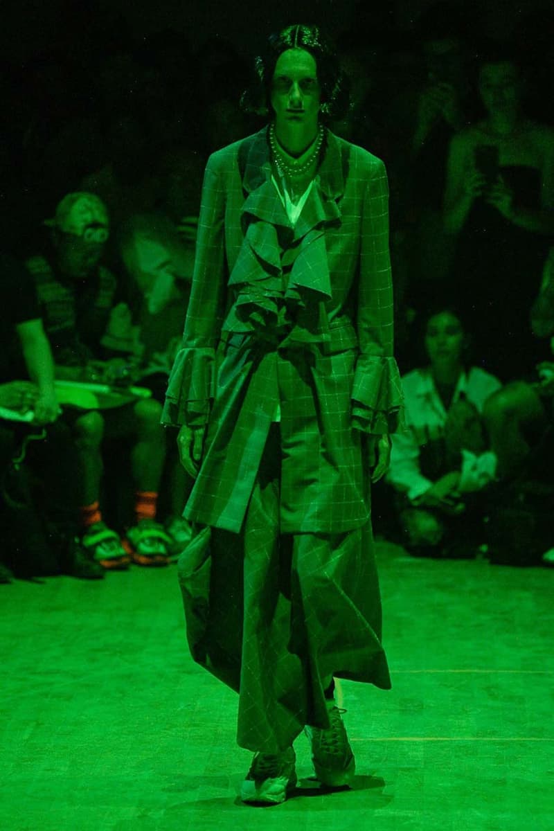 コム デ ギャルソン・オム プリュス COMME des GARÇONS HOMME PLUS SS20 Runway Show collection 春夏コレクション spring summer 2020 パリ ファッションウィーク paris fashion week pfw look air max 95 nike collaboration menswear