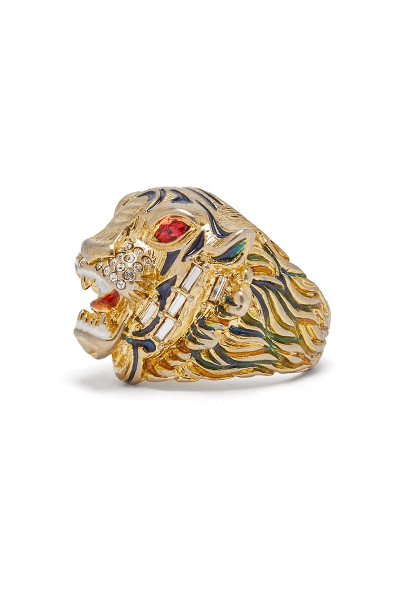グッチ Gucci Crystal Embellished タイガーヘッド Tiger Head Ring Alessandro Michele Black Filigree Engraving Interior Engraved Logo Red Silver Crystals Metal Italy Crafted Antique Vintage Look 