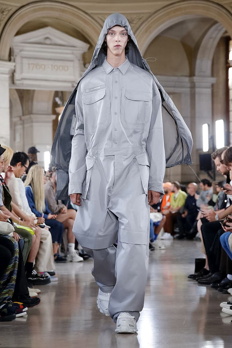 ジュン・ジー JUUN. J パリ ファッションウィーク Paris Fashion Week Men's 2020 春夏コレクション Spring/Summer 2020 Runway Presentation Men's Women's Collection Closer Look Images Shots Leather Technical Gothic Future Military Inspired Outerwear