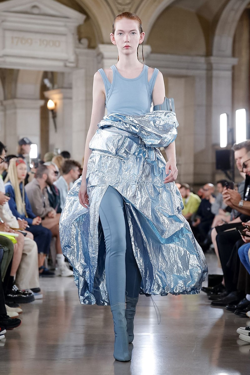 ジュン・ジー JUUN. J パリ ファッションウィーク Paris Fashion Week Men's 2020 春夏コレクション Spring/Summer 2020 Runway Presentation Men's Women's Collection Closer Look Images Shots Leather Technical Gothic Future Military Inspired Outerwear