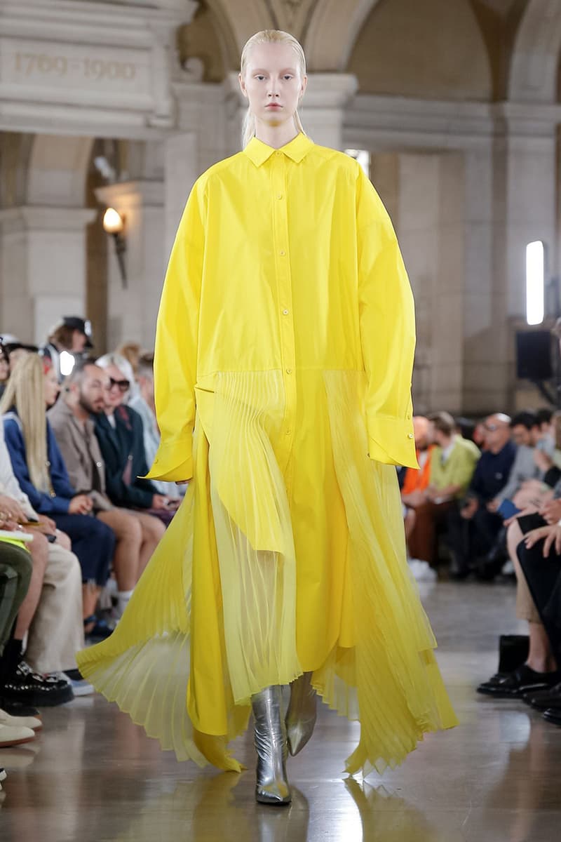 ジュン・ジー JUUN. J パリ ファッションウィーク Paris Fashion Week Men's 2020 春夏コレクション Spring/Summer 2020 Runway Presentation Men's Women's Collection Closer Look Images Shots Leather Technical Gothic Future Military Inspired Outerwear