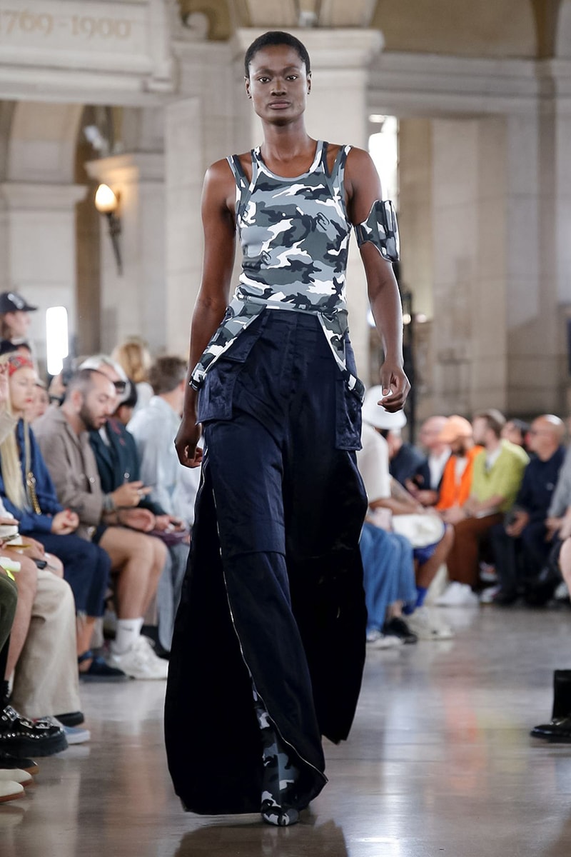 ジュン・ジー JUUN. J パリ ファッションウィーク Paris Fashion Week Men's 2020 春夏コレクション Spring/Summer 2020 Runway Presentation Men's Women's Collection Closer Look Images Shots Leather Technical Gothic Future Military Inspired Outerwear