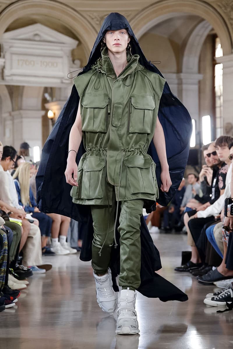 ジュン・ジー JUUN. J パリ ファッションウィーク Paris Fashion Week Men's 2020 春夏コレクション Spring/Summer 2020 Runway Presentation Men's Women's Collection Closer Look Images Shots Leather Technical Gothic Future Military Inspired Outerwear