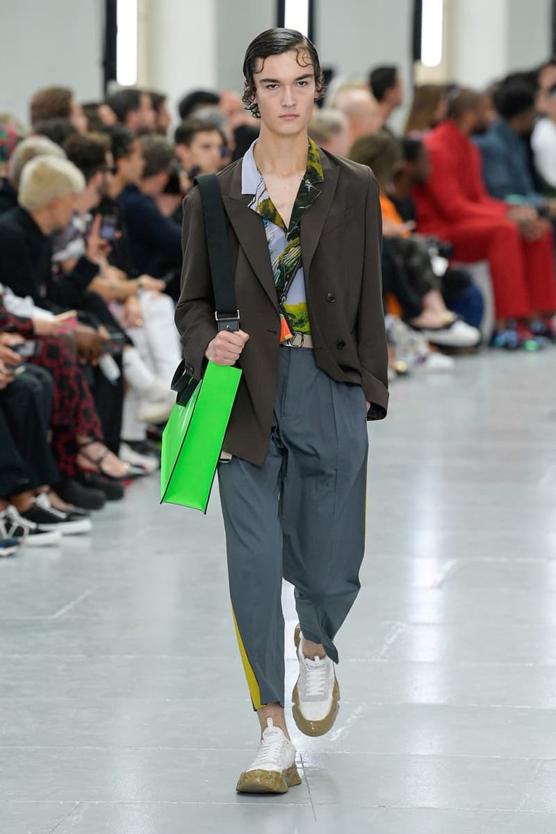 Valentino  ヴァレンティノ 2020春夏コレクション　Valentino Spring/Summer 2020 Runway Collection paris fashion week pfw ss20 menswear pierpaolo piccioli presentation show