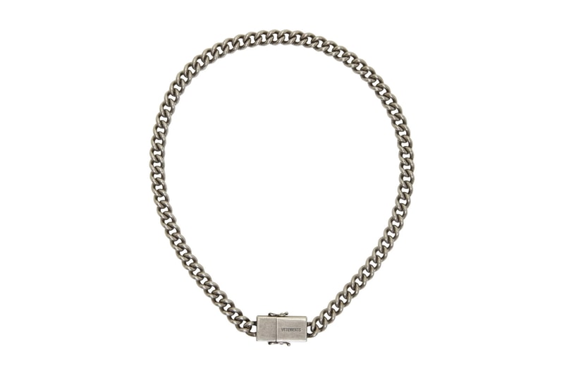 ヴェトモン Vetements Silver USB-C Necklace Release Info SSENSE Demna Gvasalia tongue in cheek fashion accessories jewelry made in italy 