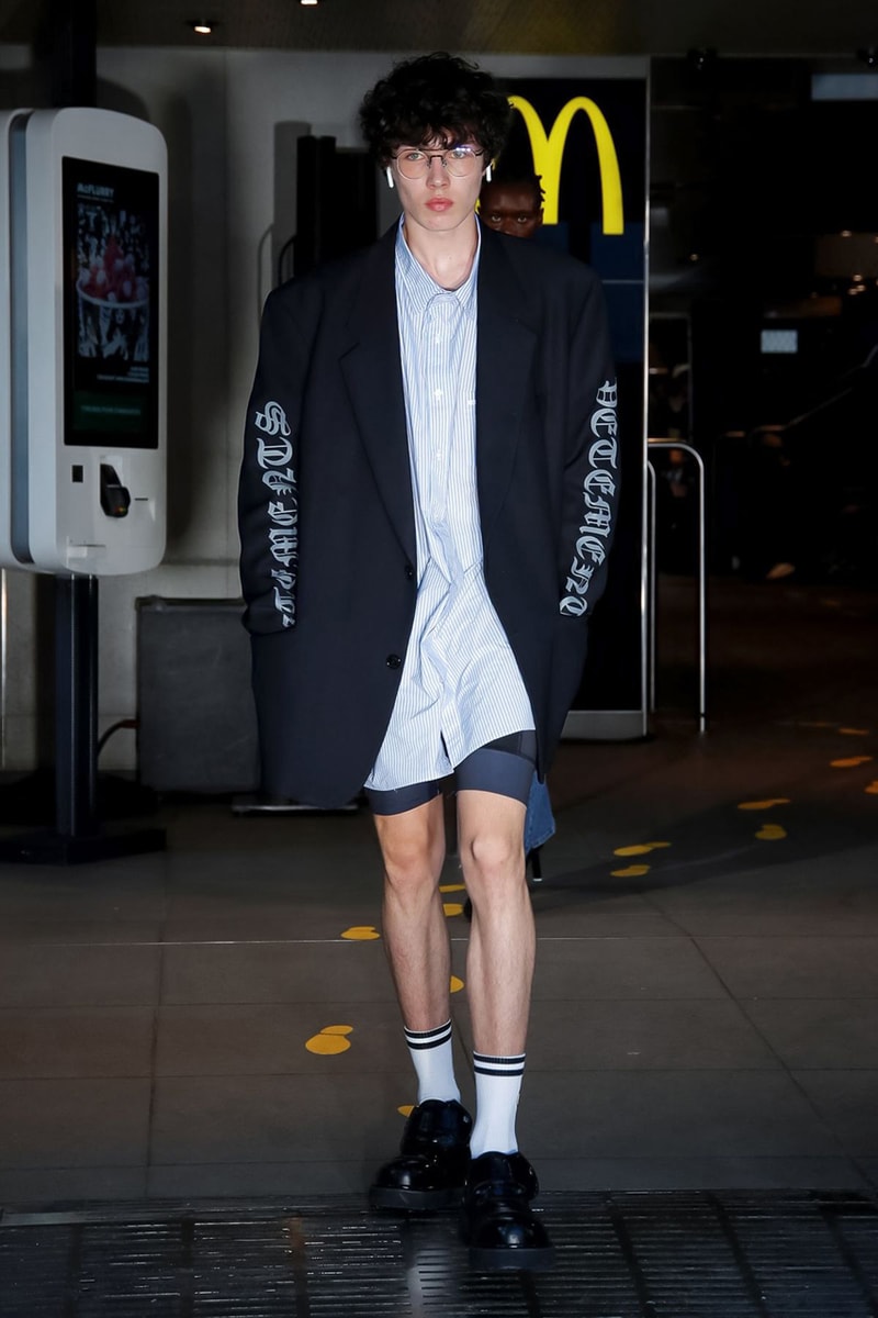 ヴェトモン Vetements デムナ Spring/Summer 2020 Runway Collection presentation ss20 paris fashion week pfw demna gvasalia 