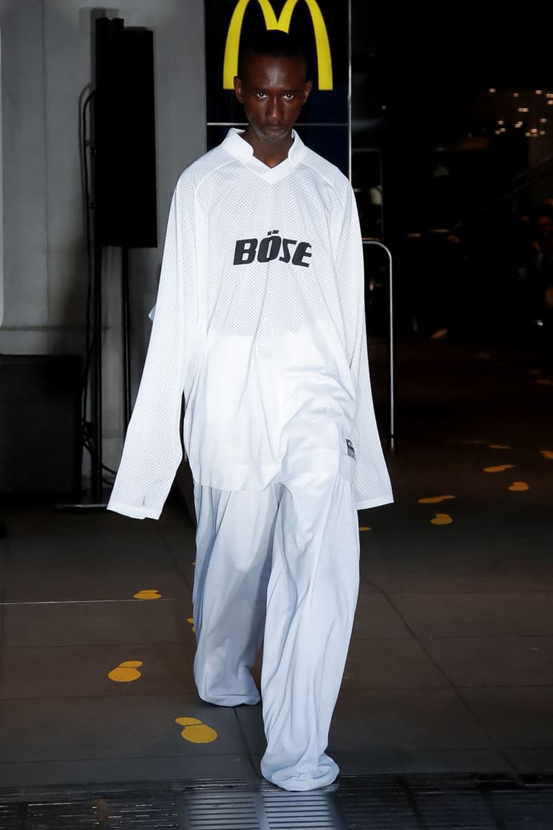 ヴェトモン Vetements デムナ Spring/Summer 2020 Runway Collection presentation ss20 paris fashion week pfw demna gvasalia