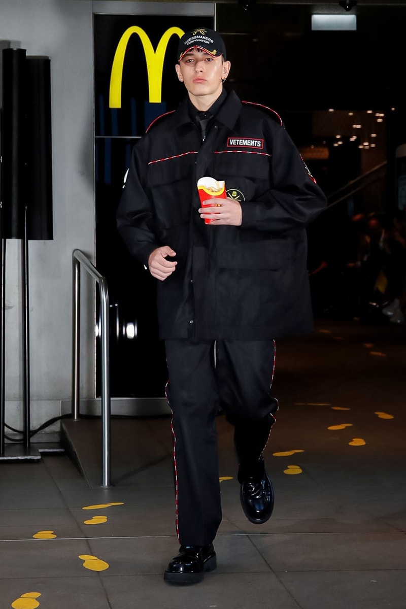 ヴェトモン Vetements デムナ Spring/Summer 2020 Runway Collection presentation ss20 paris fashion week pfw demna gvasalia 