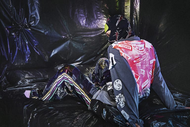 韓国発の気鋭ブランド 99%IS- が前衛的でパンキッシュな2020年春夏のルックブックを公開