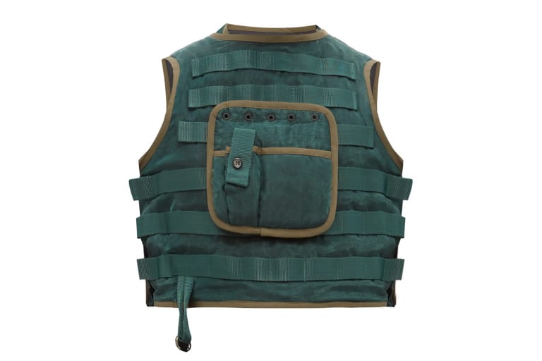 パリ発の新鋭ブランド Boramy Viguier よりリュクス感溢れるユーティリティベストが登場