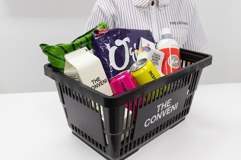 ザ・コンビニ THE CONVENI 藤原ヒロシ HBX 香港 住所 Tシャツ オンライン お菓子 ボールペン トランプ ボトル 缶 タオル