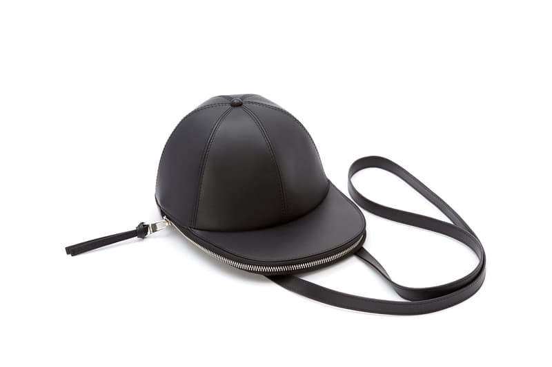JW Anderson JW アンダーソンよりキャップをモチーフにした新作バッグが登場