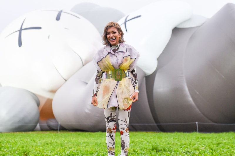 水原希子 ローラ kaws カウズ フューチュラ futura stash スタッシュ 著名人 有名人 香取慎吾 三宅健 KAWS:HOLIDAY JAPAN カウズ ホリデー ジャパン オープニングイベントに 潜入