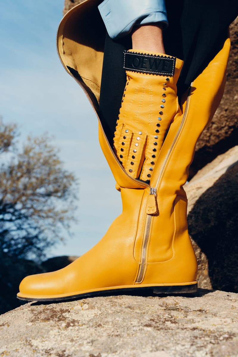 LOEWE ロエベ Fall/Winter 秋冬 2019 コレクション Collection ルックブック Lookbook タイラーミッチェル スペイン Tyler Mitchell Jonathan Anderson Benjamin Bruno toledo spain Piedra del Rey Moro Museo de Santa Cruz unesco world heritage site deconstruction tailored garments