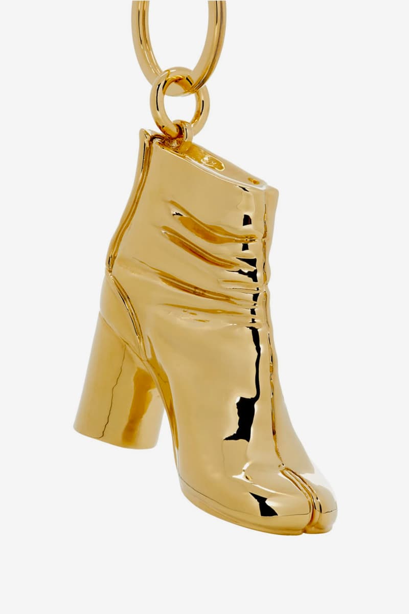 Maison Margiela メゾンマルジェラ SSENSE エッセンス Exclusive 足袋 タビシューズ Tabi Boot 小物 アクセサリー キーチェーン Keychain Release Gold Silver Info Buy