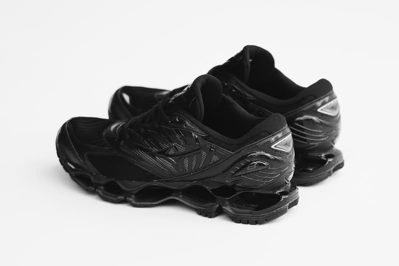 MIZUNO ミズノ ウェーブ プロフィシー WAVE PROPHECY 8 オール ブラック モデル リリース