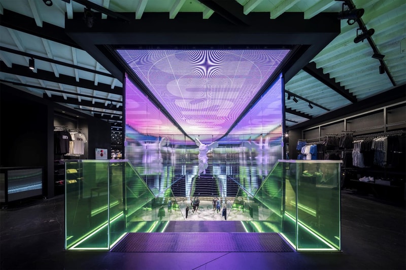 Nike Harajuku ナイキ 原宿 アプリ 密接 連動 次世代型 店舗 リニューアル オープン