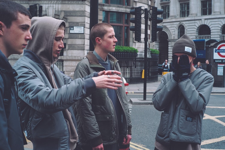 ミリタリーを全面に押し出す uniform experiment 2019年秋冬コレクション