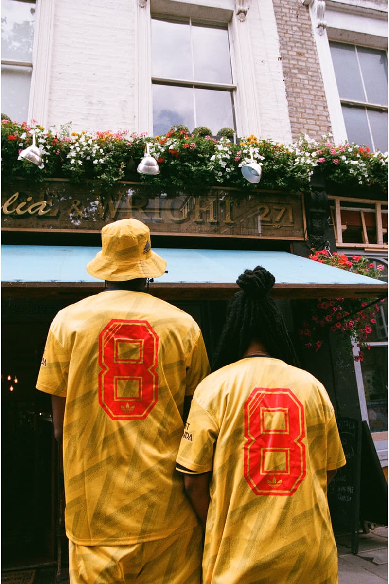 アーセナルFC × アート オブ フットボール x アディダス arsenal adidas bruised banana away jersey shirt kit 1990s 90s ian wright notting hill carnival yellow soccer football first look art of football