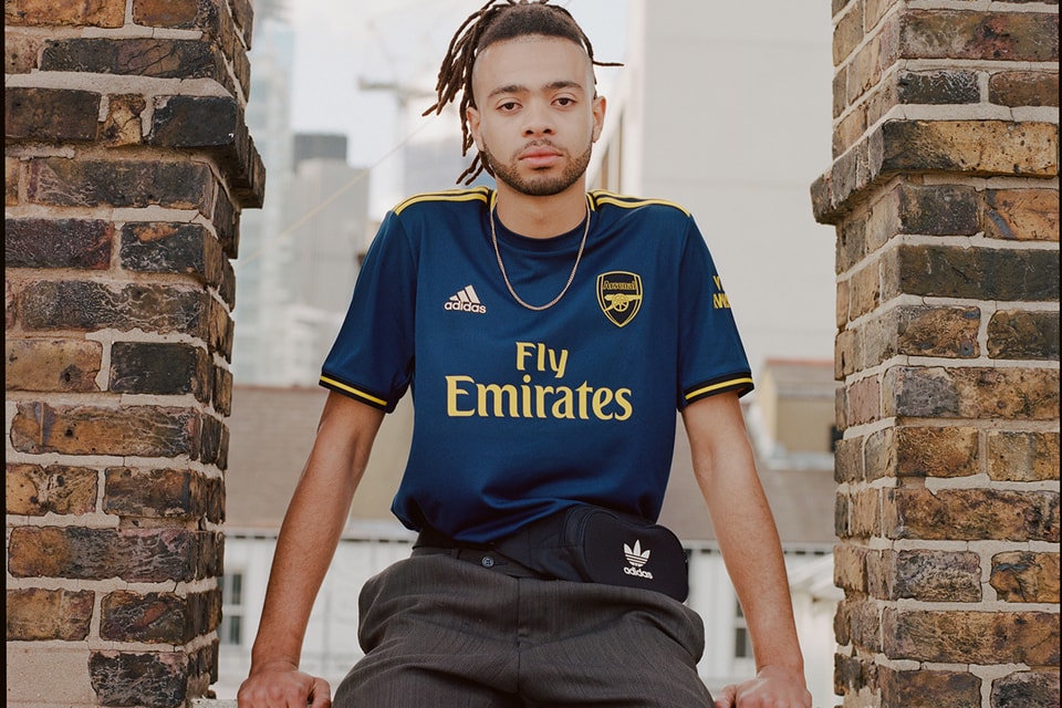 アーセナルfc が19 シーズンの3rdユニフォームデザインを発表 Hypebeast Jp アーセナルfc が19 シーズンの3rdユニフォームデザインを発表 Hypebeast Jp