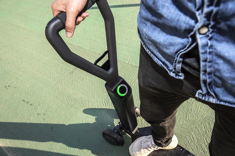 アウディ Audi スケートボード 4輪 電動 スクーター e-Tron Scooter 発表