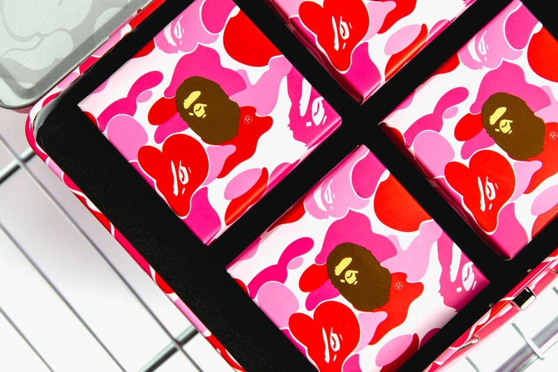 ベイプ The Peninsula Boutique x BAPE Mooncake 月餅 ムーンケーキ お土産 Gift Box ア ベイシング エイプ a bathing ape ギフトセット 中秋節 mid autumn festival pink abc camo tin case