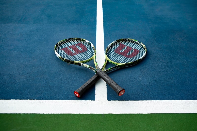 BAPE ベイプ  A BATHING APE®️ ア・ベイシング・エイプ  Wilson ウィルソン Tennis テニス カプセル コレクション Capsule Collection 機能性 tシャツ high performance Racket Visors Caps キャップ Wrist Bands Head Bands T-Shirts Camouflage Black Red