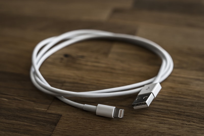 アイフォン ハッキング Malicious iPhone Cable Remotely Hijack Macs Sale iPhone Macbook Hack Hackers Def Con Lightning Cable MG O.MG