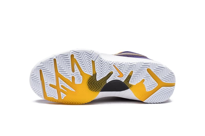 ナイキ nike undefeated アンディフィーテッド 最新 コラボ ZOOM KOBE IV PROTRO ズーム コービー プロトロ 4 発売