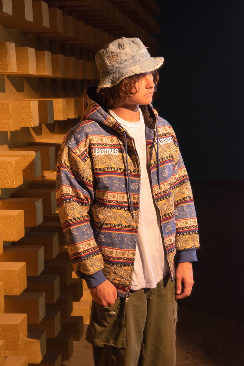 プレジャーズ PLEASURES 2019年秋冬 ルックブック Fall Winter 2019 Collection information overload sherpa fleece jacket graphic t shirts tees hoodies sweaters cardigans shorts alex james