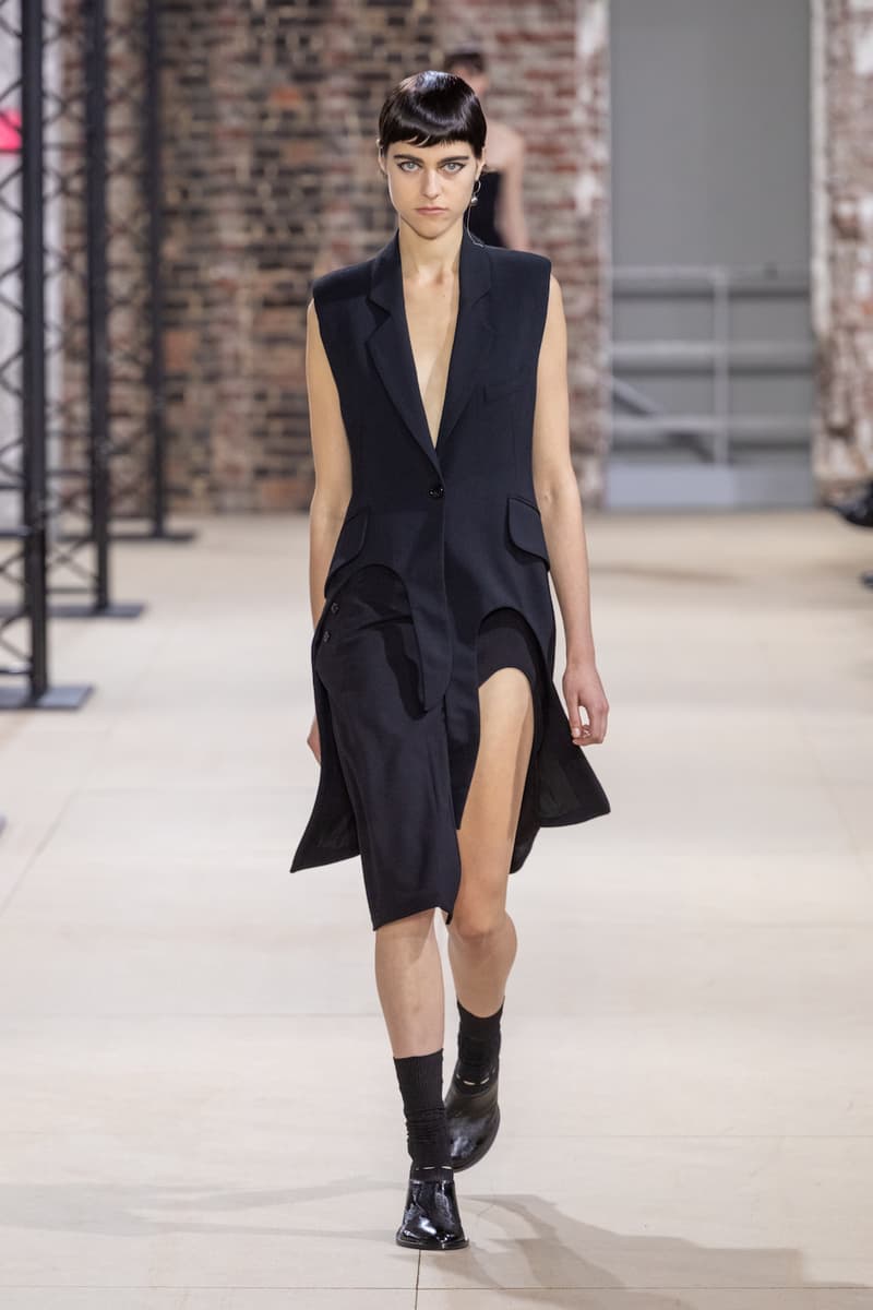 アン ドゥムルメステール Ann Demeulemeester 2020年春夏ウィメンズコレクション パリコレ パリファッションウィーク