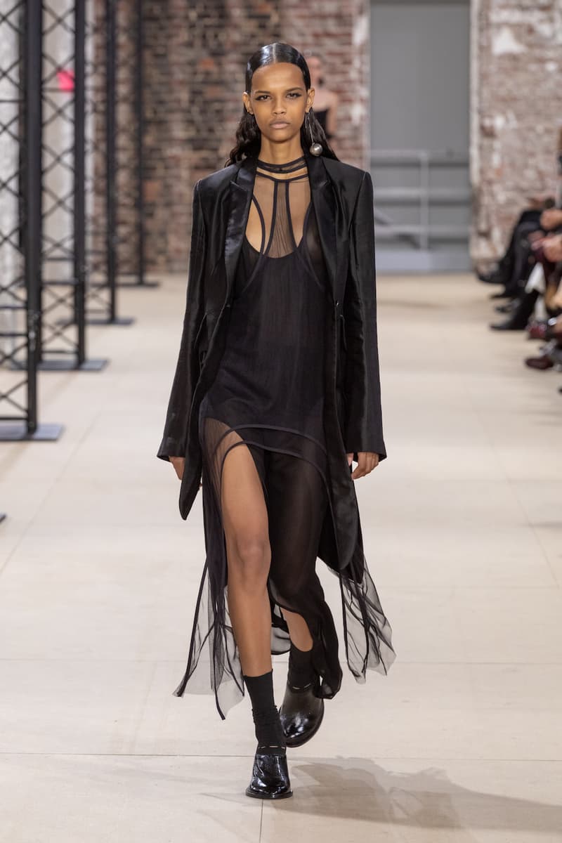 アン ドゥムルメステール Ann Demeulemeester 2020年春夏ウィメンズコレクション パリコレ パリファッションウィーク