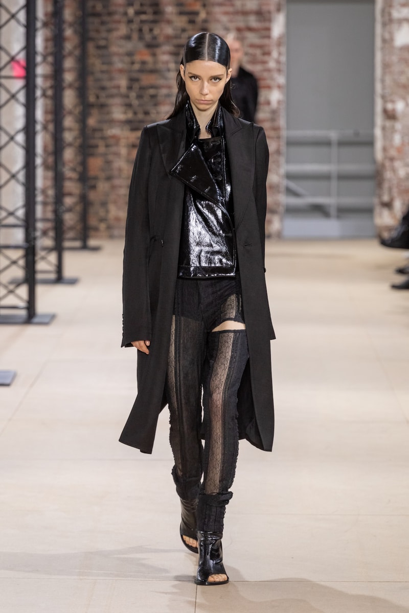 アン ドゥムルメステール Ann Demeulemeester 2020年春夏ウィメンズコレクション パリコレ パリファッションウィーク