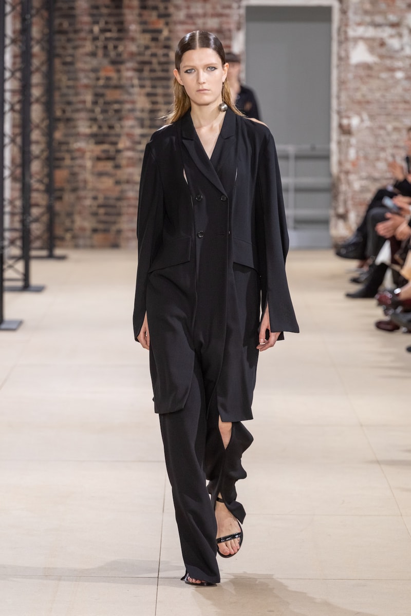 アン ドゥムルメステール Ann Demeulemeester 2020年春夏ウィメンズコレクション パリコレ パリファッションウィーク