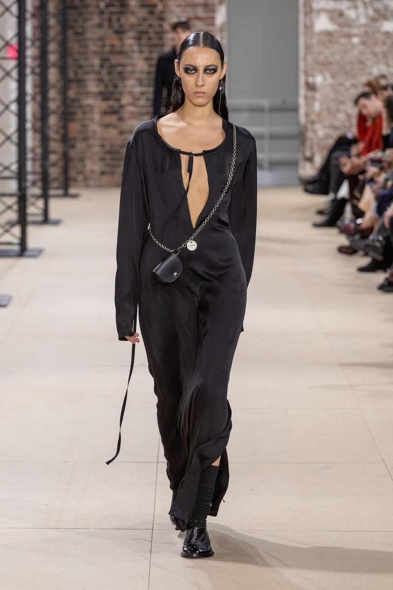 アン ドゥムルメステール Ann Demeulemeester 2020年春夏ウィメンズコレクション パリコレ パリファッションウィーク