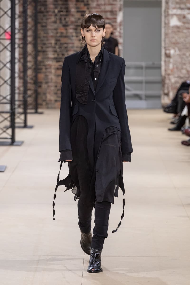 アン ドゥムルメステール Ann Demeulemeester 2020年春夏ウィメンズコレクション パリコレ パリファッションウィーク