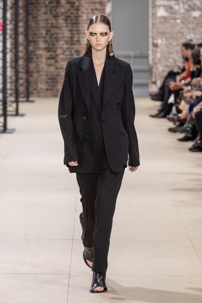 アン ドゥムルメステール Ann Demeulemeester 2020年春夏ウィメンズコレクション パリコレ パリファッションウィーク