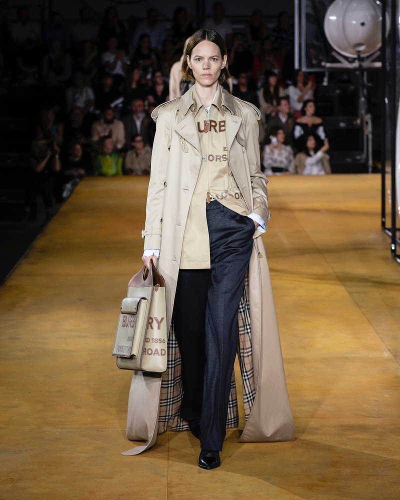 バーバリー Burberry 2020年春夏コレクション Riccardo Tisci（リカルド・ティッシ）