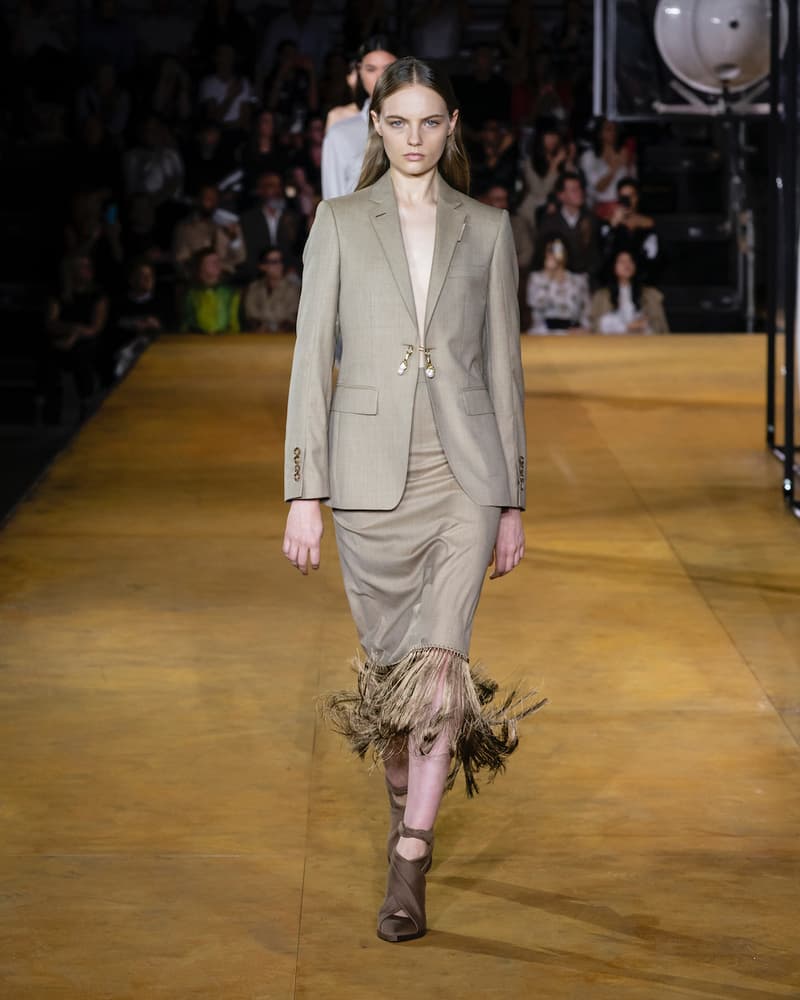 バーバリー Burberry 2020年春夏コレクション Riccardo Tisci（リカルド・ティッシ）