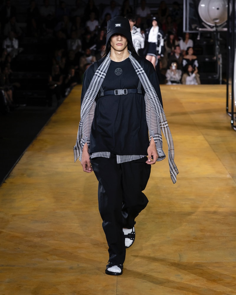 バーバリー Burberry 2020年春夏コレクション Riccardo Tisci（リカルド・ティッシ）