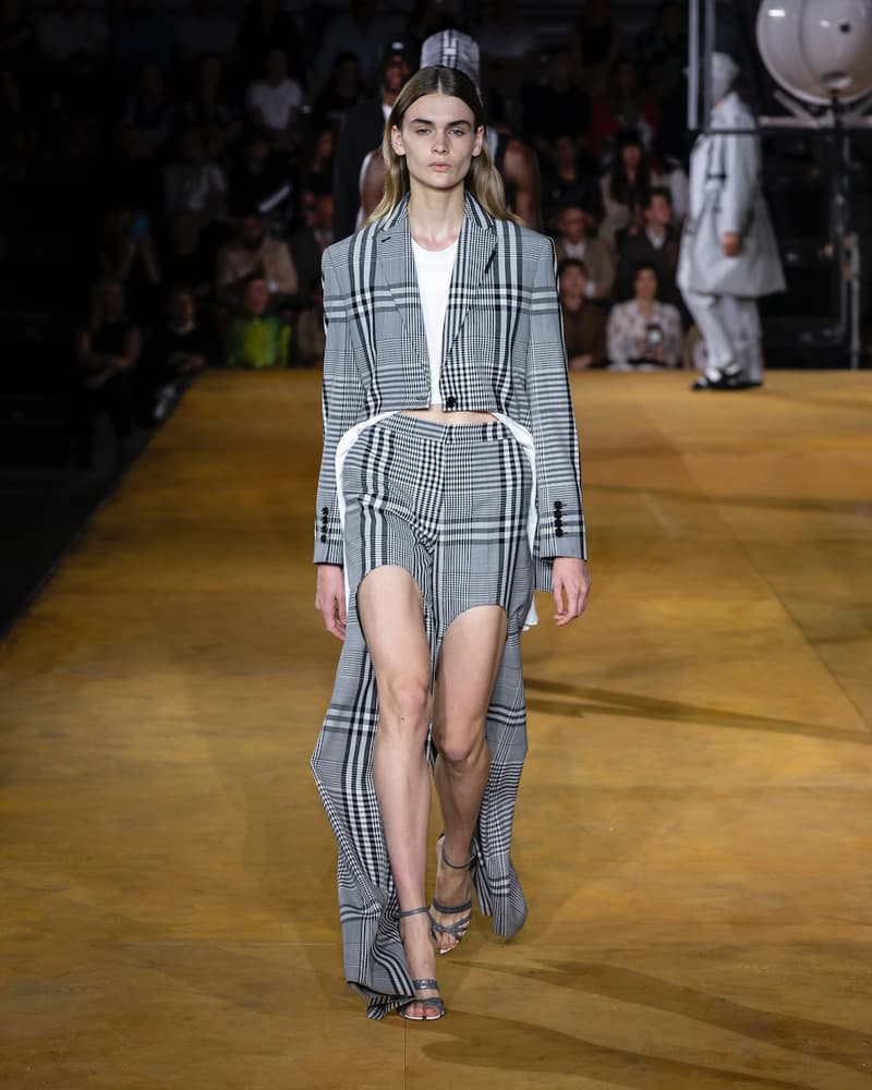 バーバリー Burberry 2020年春夏コレクション Riccardo Tisci(リカルド・ティッシ)
