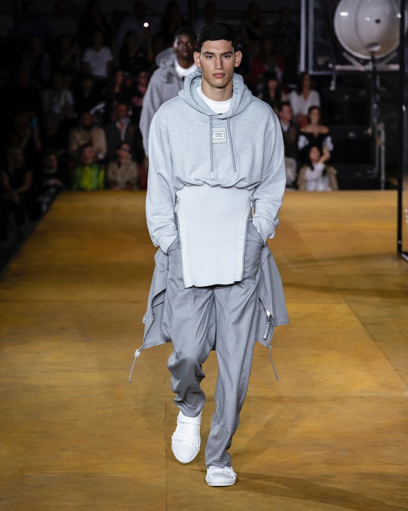 バーバリー Burberry 2020年春夏コレクション Riccardo Tisci（リカルド・ティッシ）