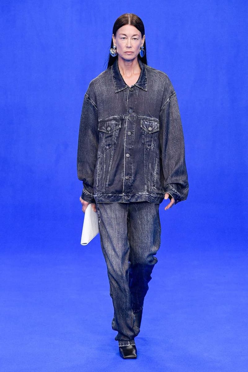 バレンシアガ デムナ・ヴァザリア Balenciaga Spring/Summer 2020 Collection Runway show presentation demna gvasalia track.2 sneaker ss20 womenswear mens paris fashion week shoe footwear