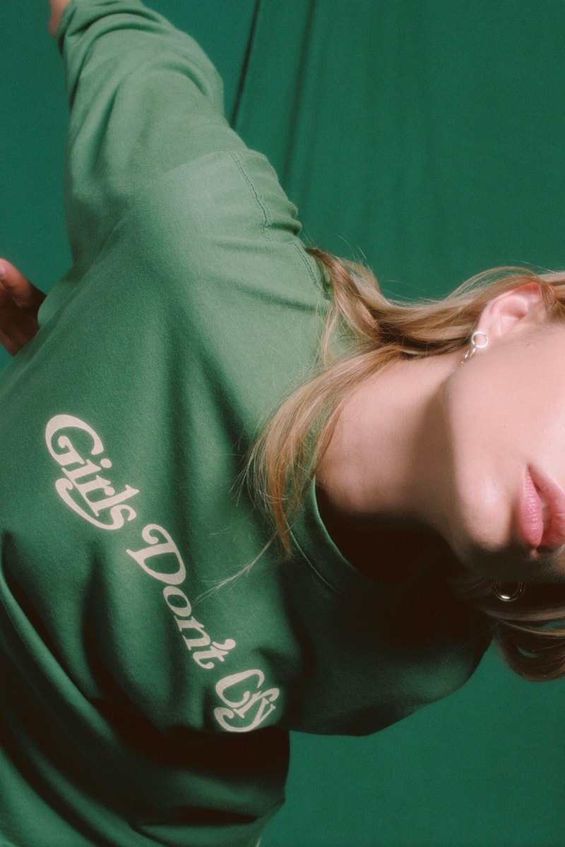 VERDY Girls Don't Cry ヴェルディ ガールズドントクライ オンラインショップ フーディ Tシャツ キーホルダー 