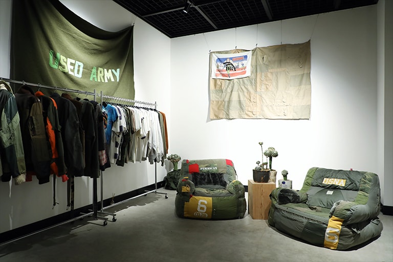 Drx Romanelli ドクターロマネリ pop up ポップアップ tokyo 東京 trunk hotel トランク ホテル サボテン ポップアップharajuku darren romanelli sustainability designer vintage old good remake repurpose products collection pop up cactus interview 