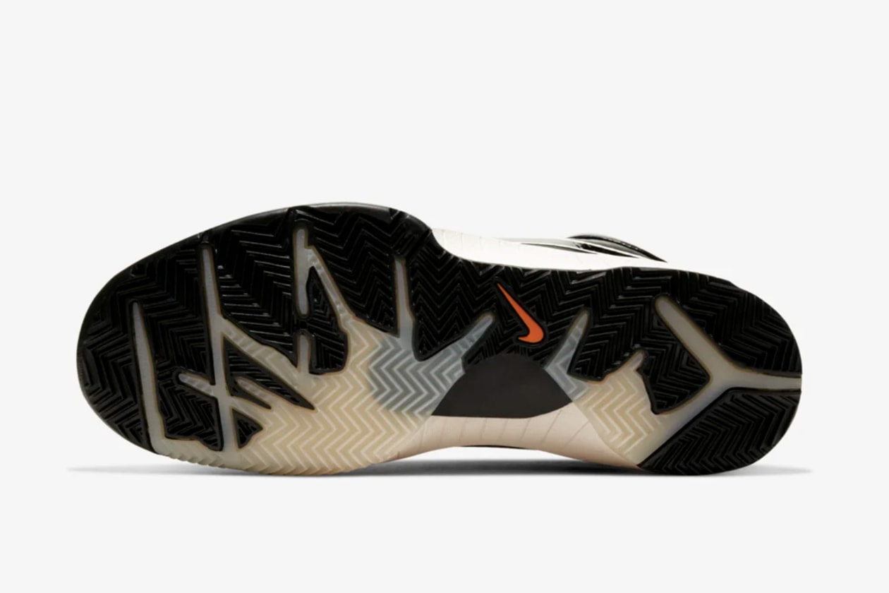 ナイキ nike undefeated アンディフィーテッド 最新 コラボ ZOOM KOBE IV PROTRO ズーム コービー プロトロ 4 発売