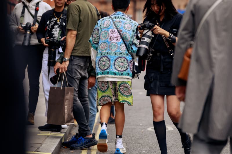 ストリートスナップ :ロンドンファションウィーク2020年春夏 London Fashion Week Spring Summer 2020 Street Style runways catwalks burberry chanel riccardo tisci jorja smith