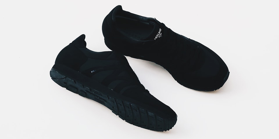 マーガレット ハウエル ミズノよりシルエットの美しさが際立つワントーンの新作コラボシューズが発売 Hypebeast Jp マーガレット ハウエル ミズノよりシルエットの美しさが際立つワントーンの新作コラボシューズが発売 Hypebeast Jp