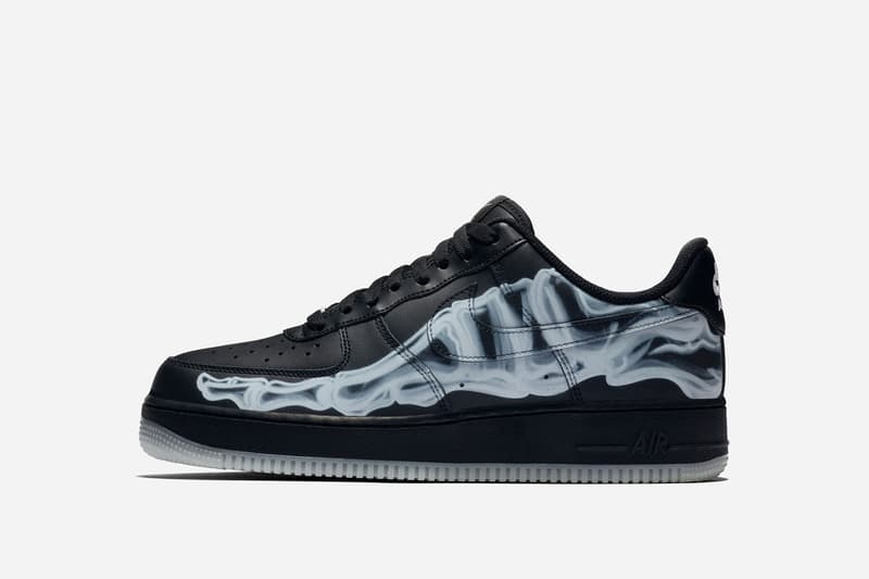ナイキからエアフォース 1 “ブラックスケルトン”が発売 ハロウィンシーズンに向け Nike から Air Force 1 “Black Skeleton” がリリース
